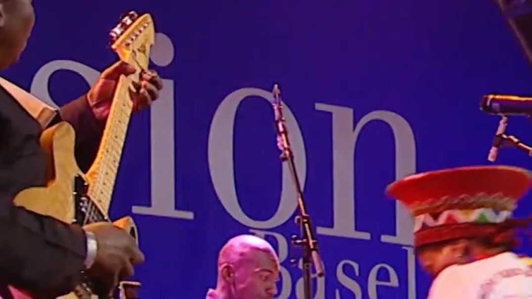 Mab-amantsentse - Hugh Masekela Feat The Mahotella Queens.mp4