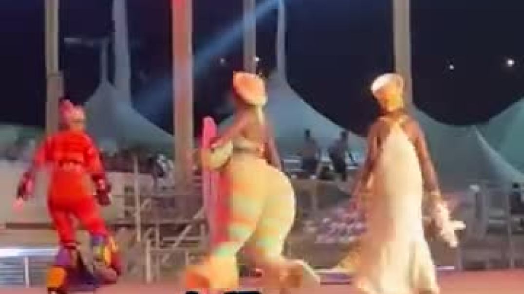 ⁣Dame Lorraine  - Trinidad Carnival