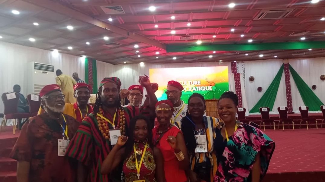 La patrie ou la mort; nous vaincrons