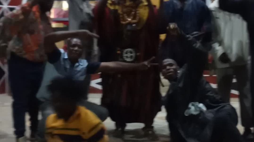 Abibitumi Acrobatics